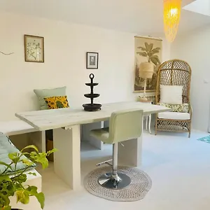 https://cabanon-aloe-avec-piscine-chauffee-bain-nordique.hotels-rhonealpes.com
